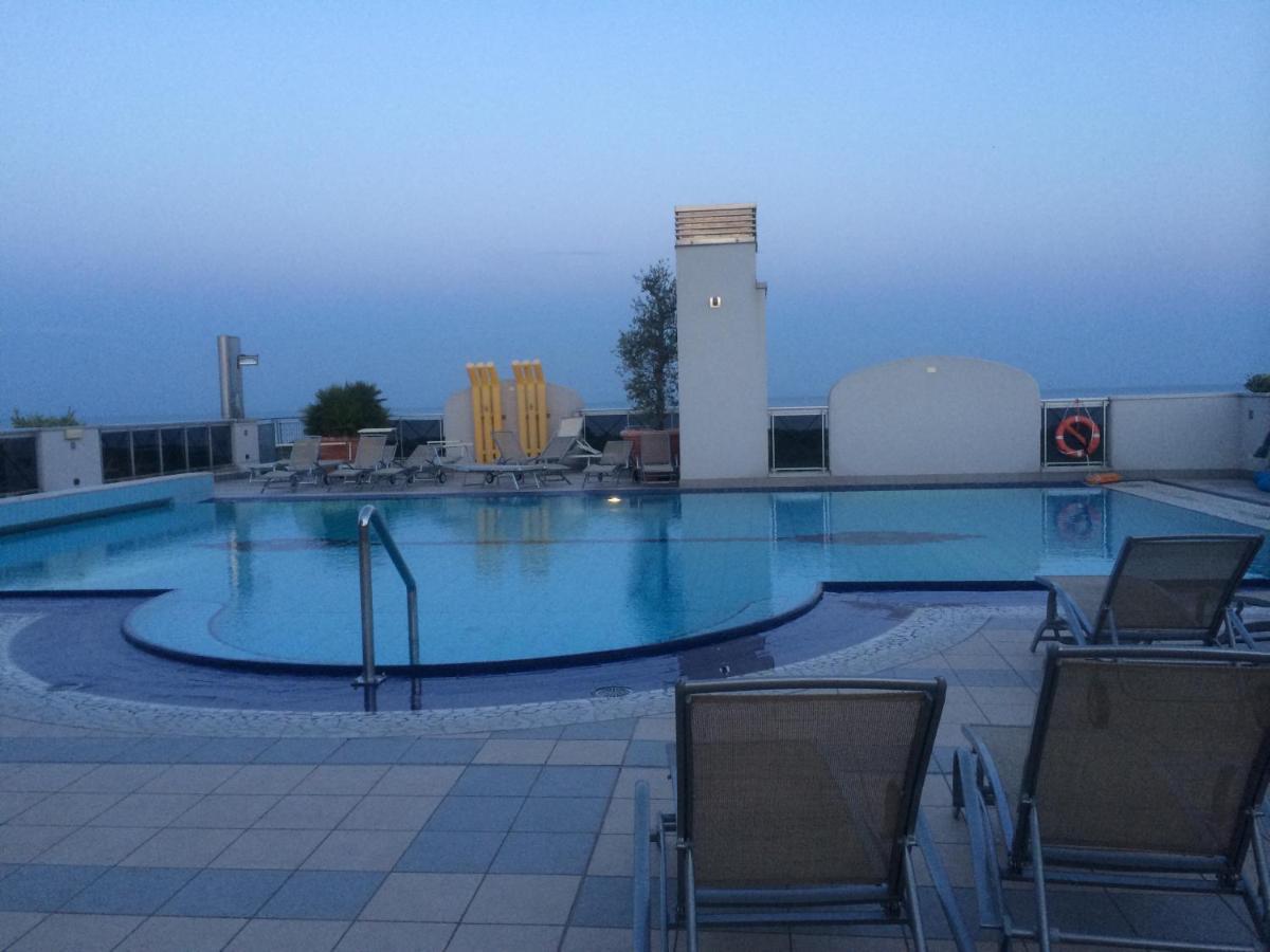 Eraclea Palace Hotel 4 Stelle S Эраклея-Маре Экстерьер фото